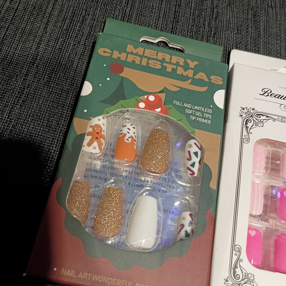 Press On Nails Bundle- NEW - Picture 7 of 7